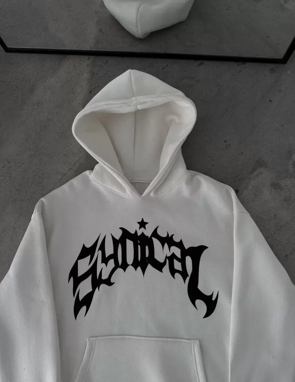 Kışlık Kapüşonlu Baskılı Oversize SweatShirt- Beyaz