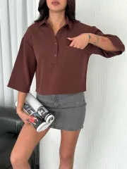 Z Krep Kadın Crop Yakalı Gömlek İlik Düğmeli Üç Çeyrek Sleeve Kol - Kahverengi