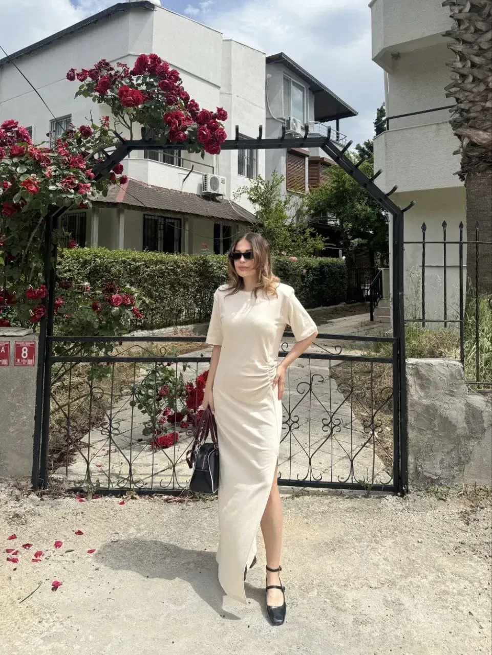 Kadın Kısa Kollu Uzun Yandan Yırtmaçlı Elbise - Beyaz