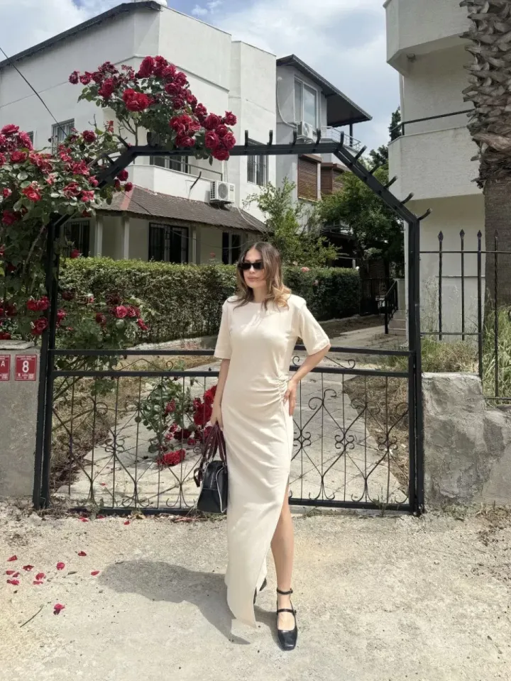 Kadın Kısa Kollu Uzun Yandan Yırtmaçlı Elbise - Beyaz